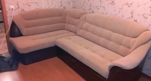 Перетяжка углового дивана. Тургеневская